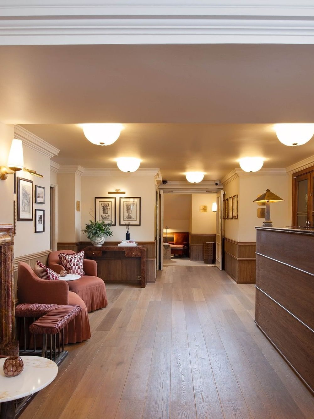 The Capital Hotel, Apartments and Townhouse — vibe