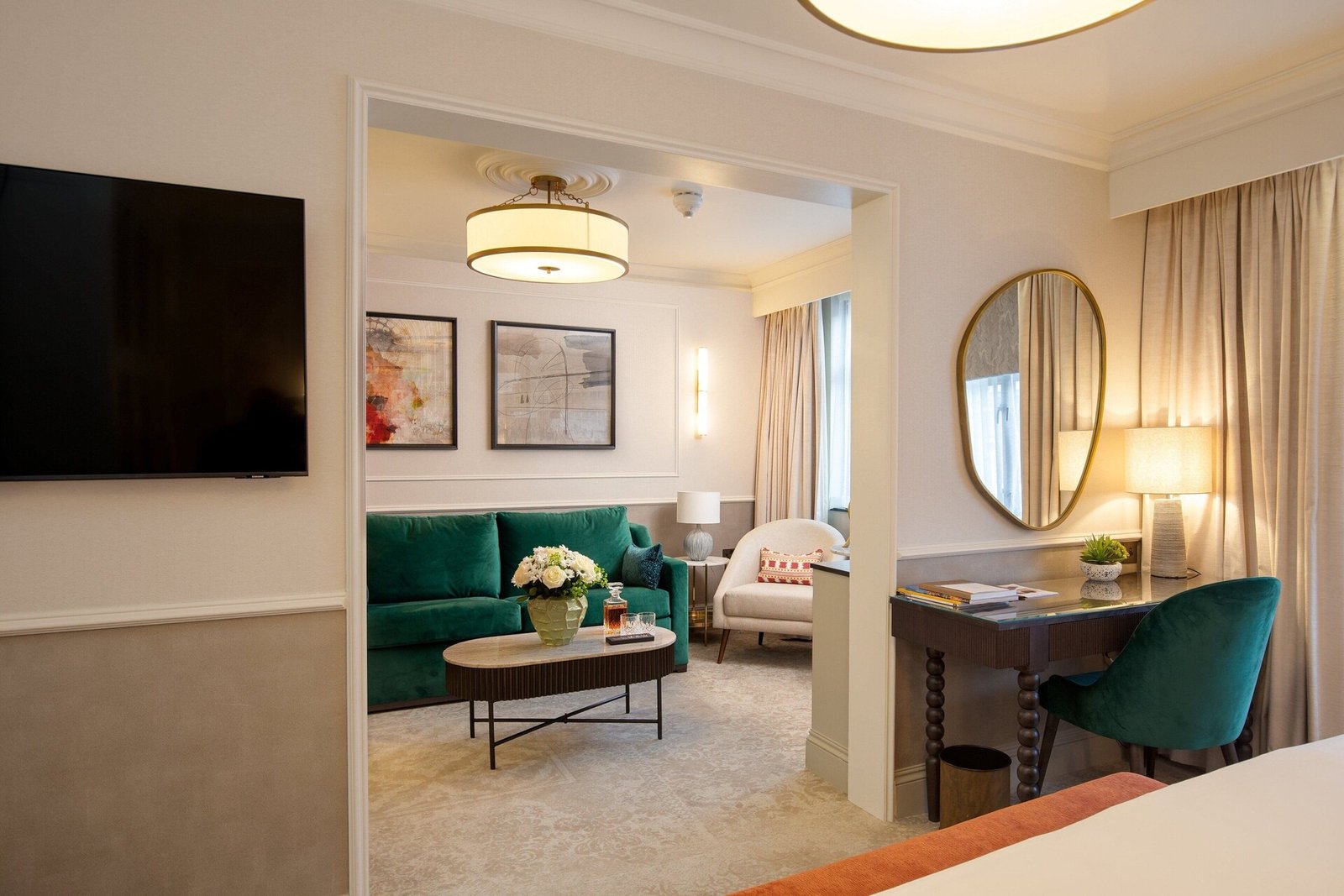 The Capital Hotel, Apartments and Townhouse — rooms