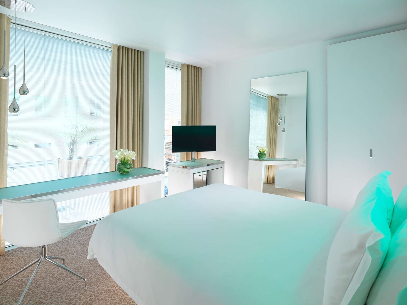 St Martins Lane London — rooms