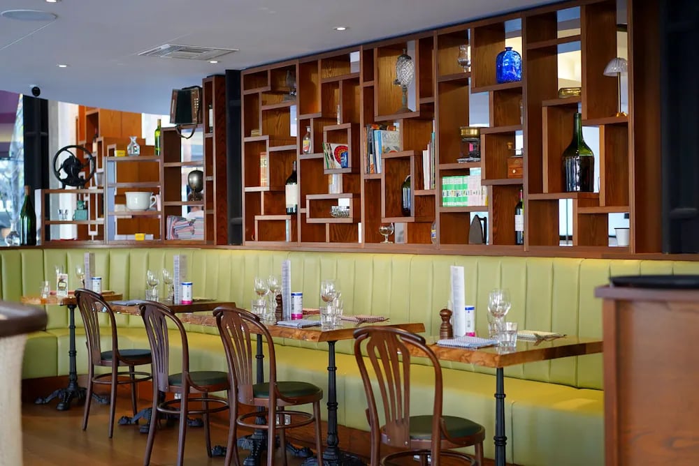 Marrable's Farringdon Hotel — eat & drink