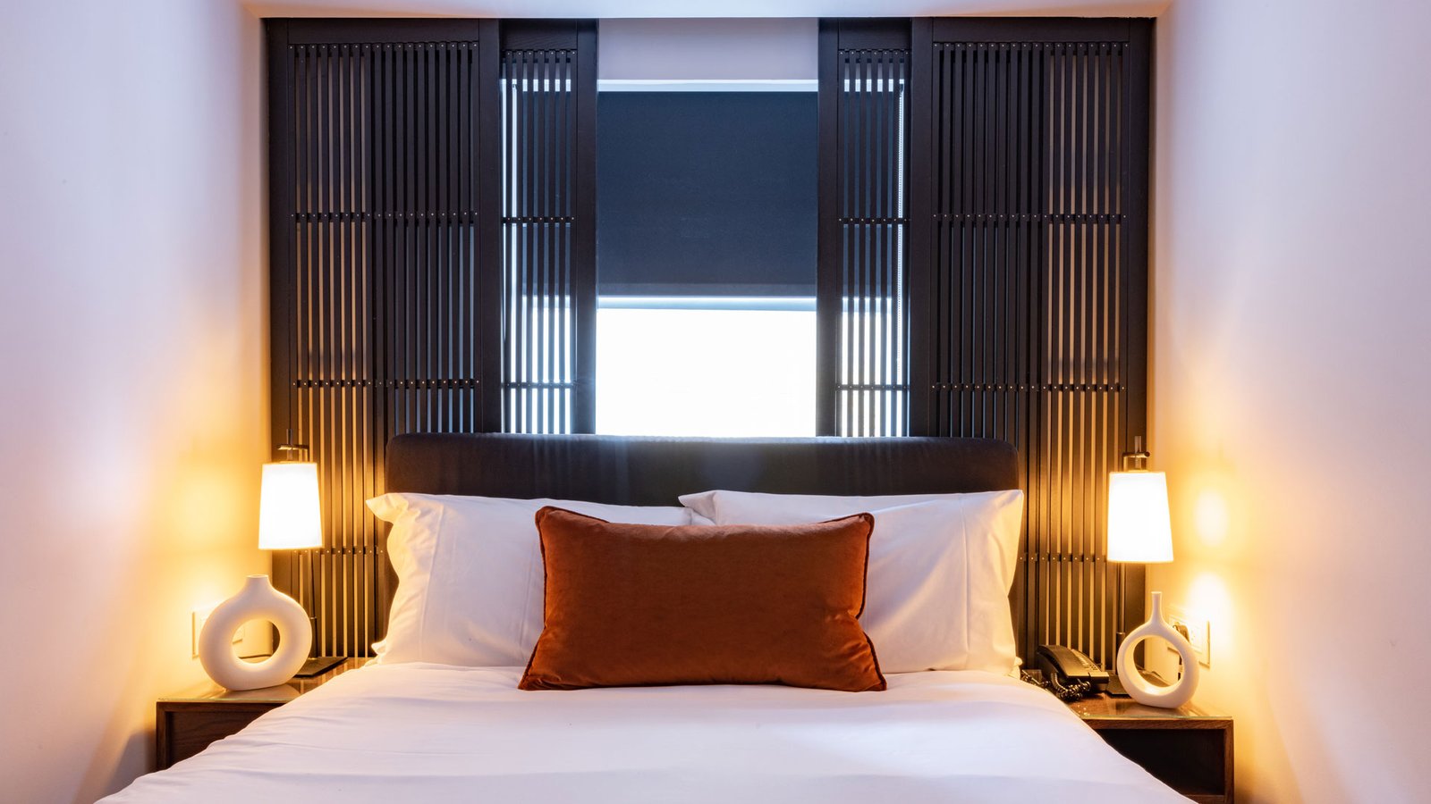 La Suite West Hotel London — rooms