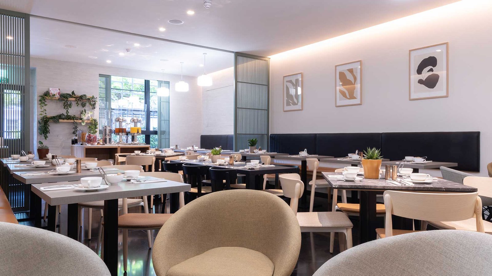 La Suite West Hotel London — eat & drink