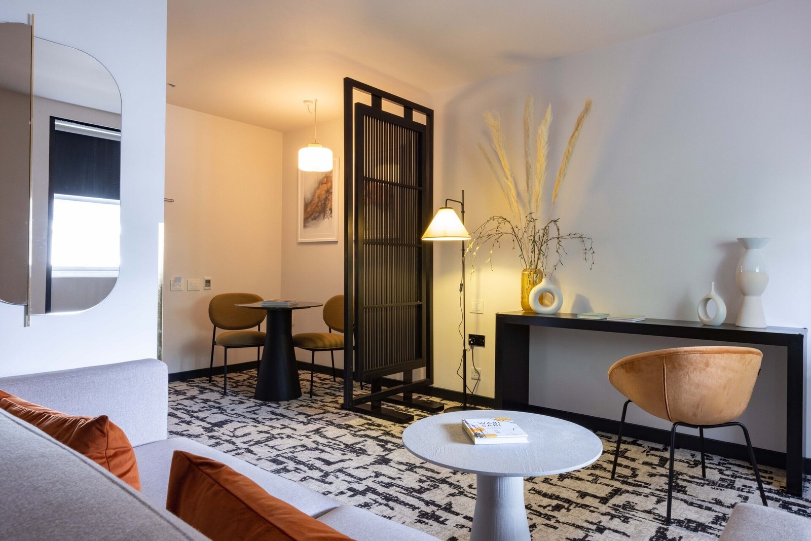La Suite West Hotel London — eat & drink
