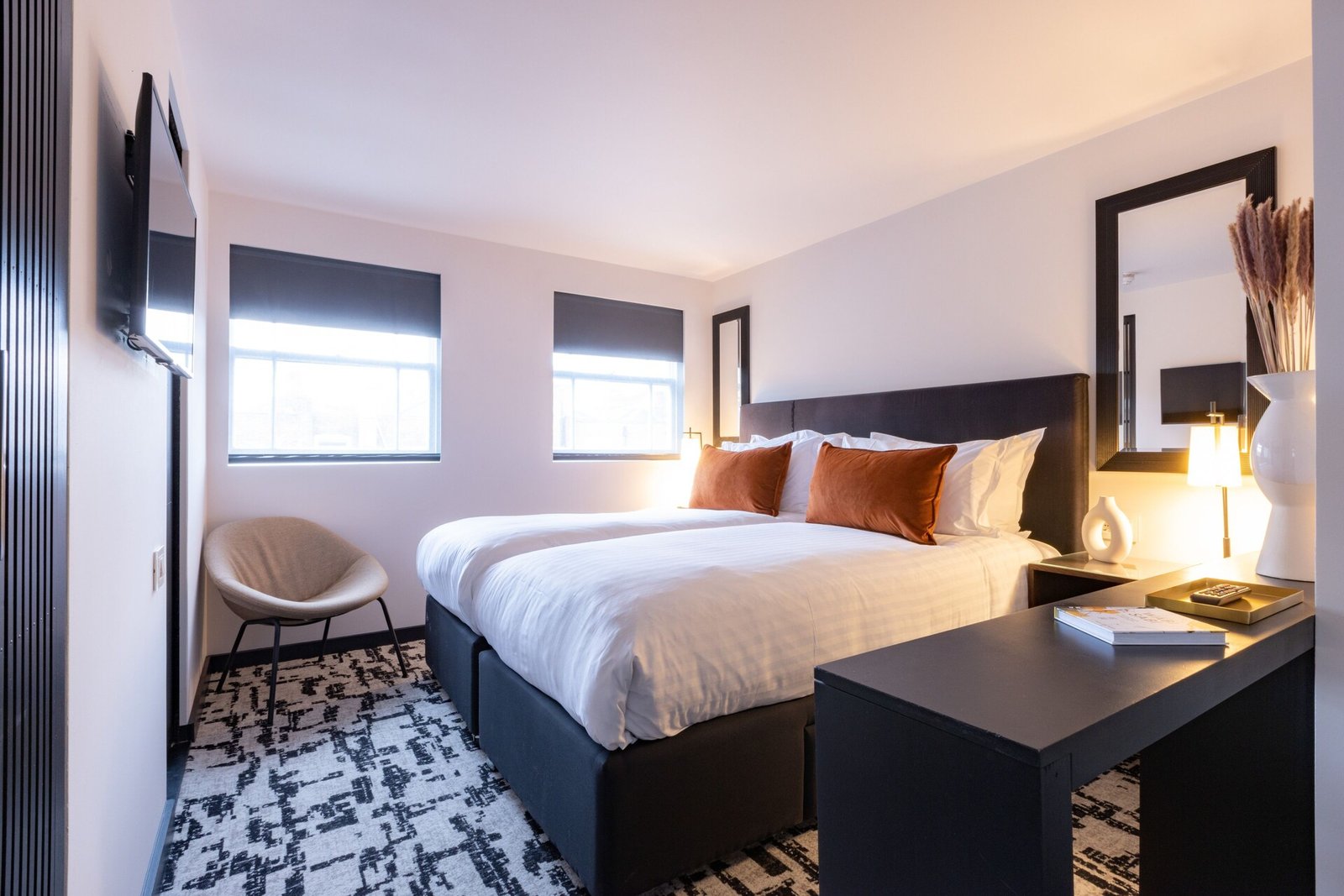La Suite West Hotel London — rooms