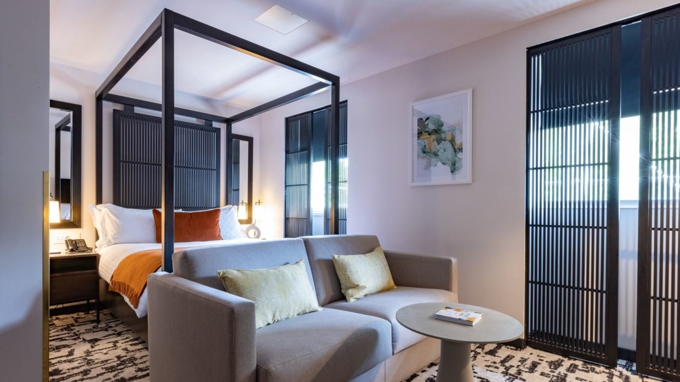 La Suite West Hotel London — rooms
