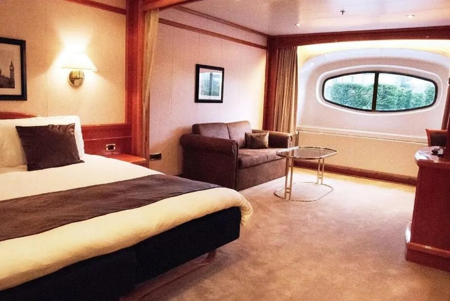 Sunborn London — rooms