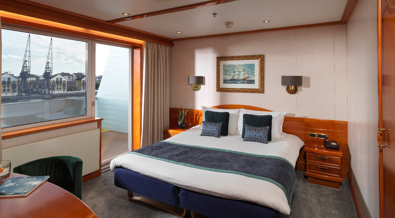 Sunborn London — rooms