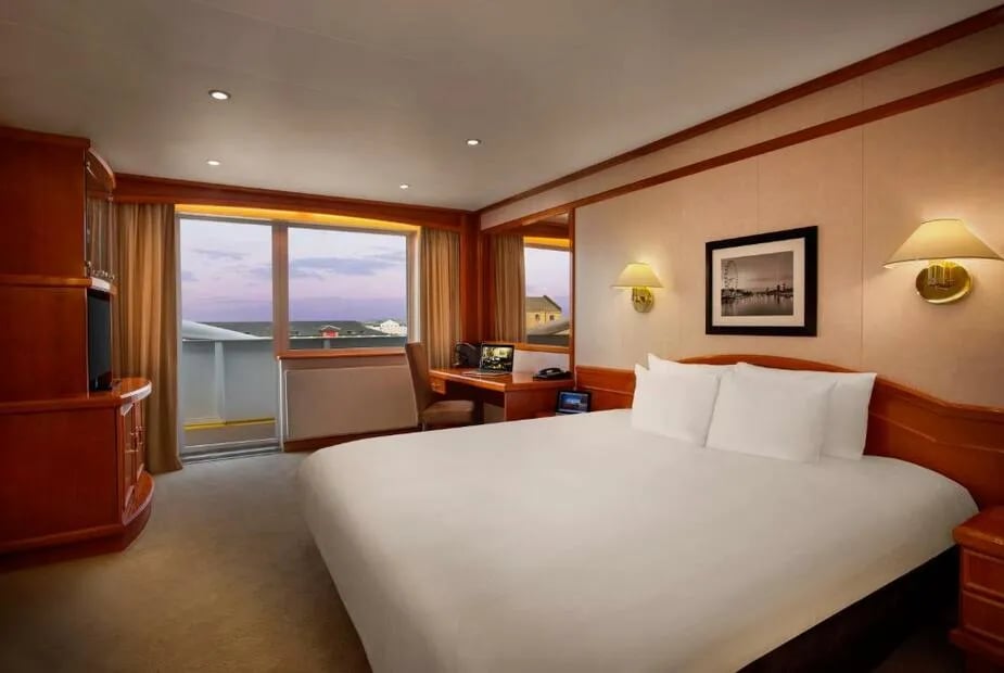 Sunborn London — rooms