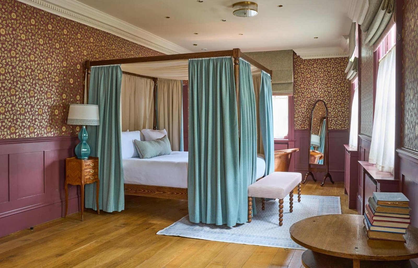 The Mitre Hotel, Hampton Court, rooms
