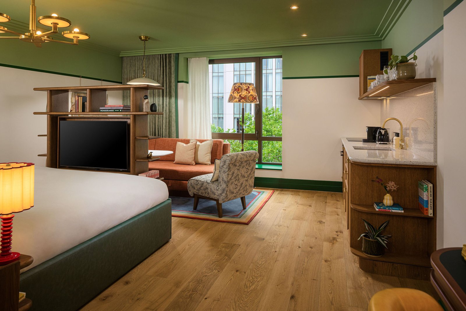 The July London Victoria — rooms