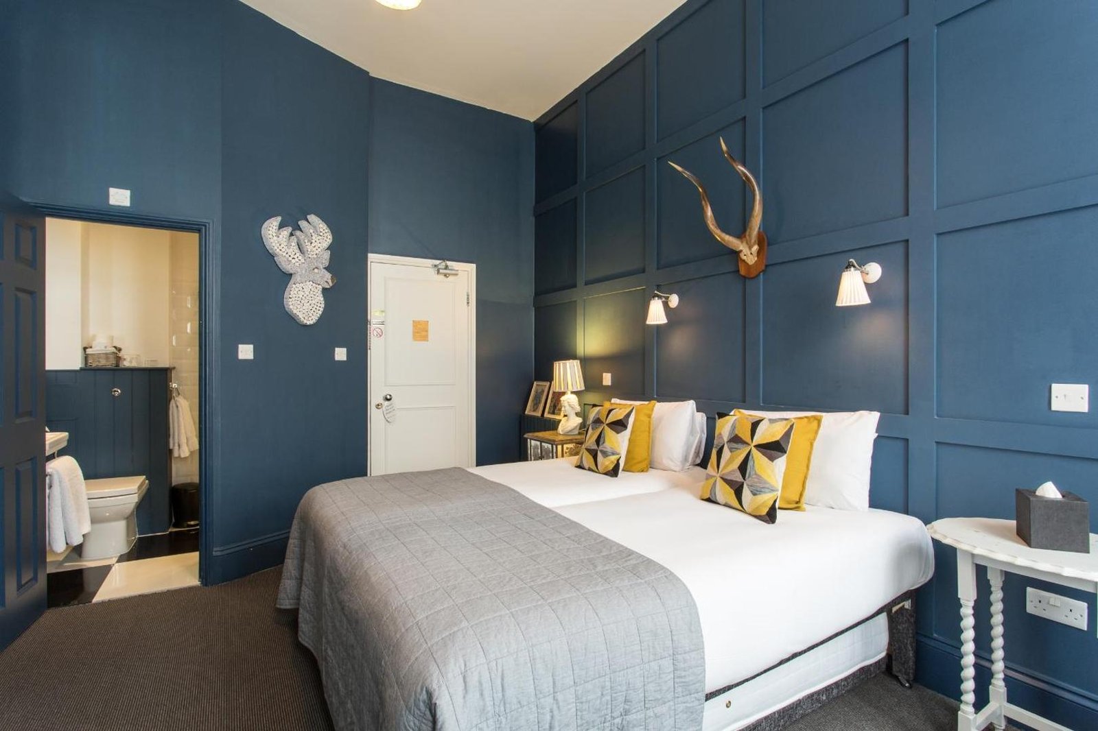 Georgian House Hotel — rooms