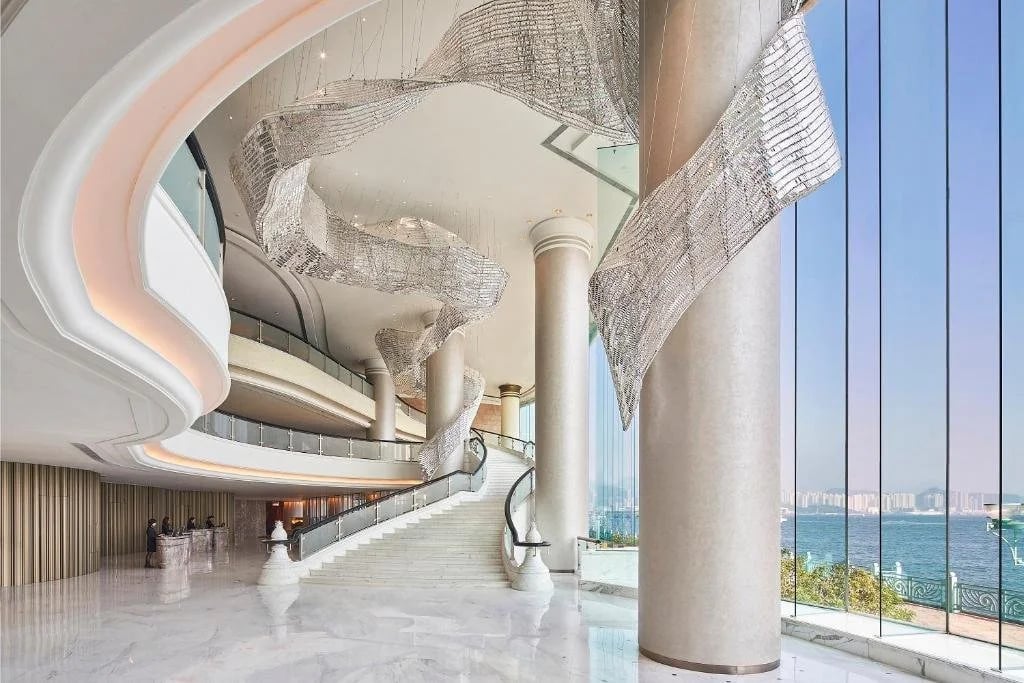 Harbour Grand Kowloon — vibe