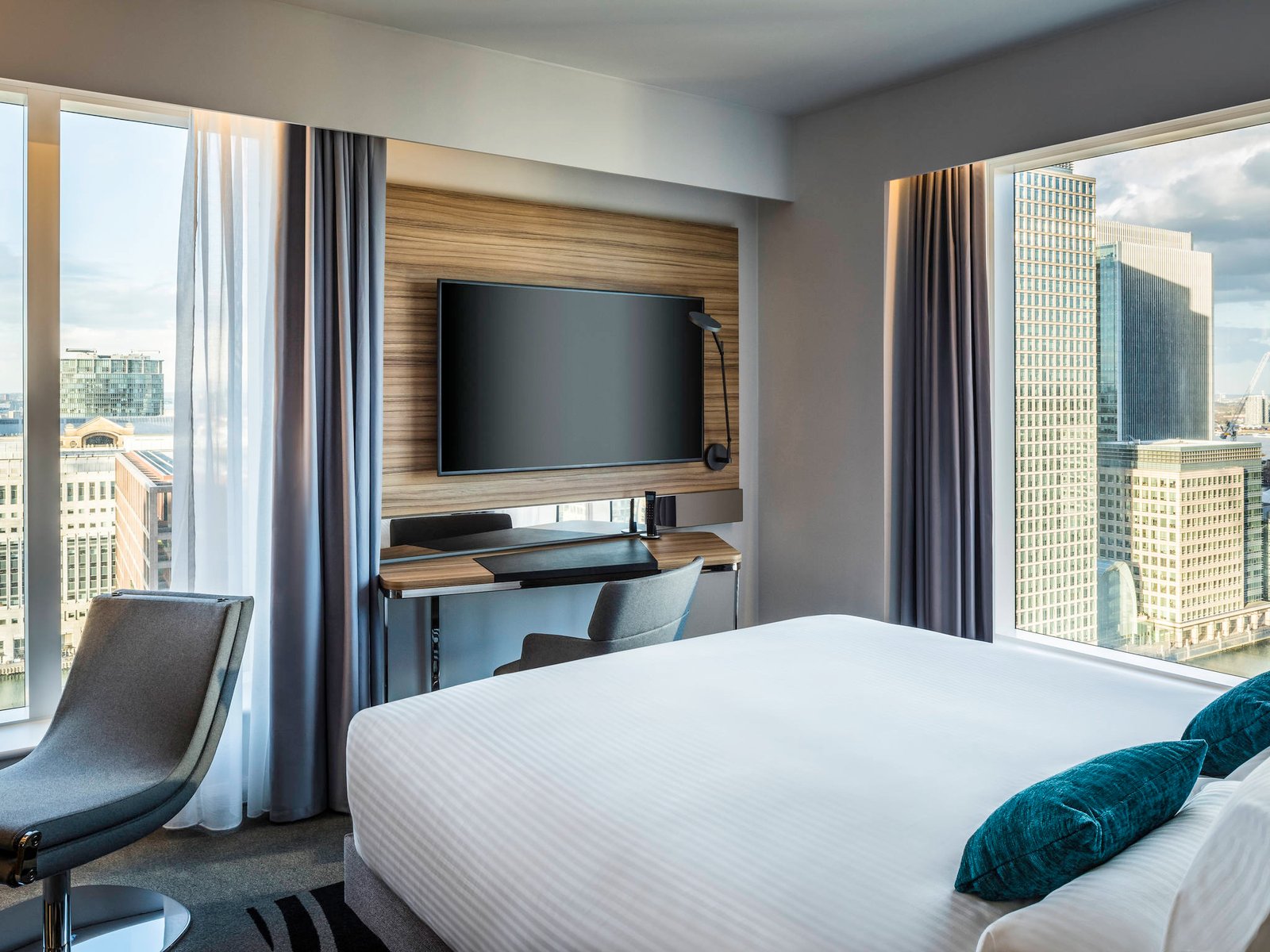 Novotel London Canary Wharf — rooms