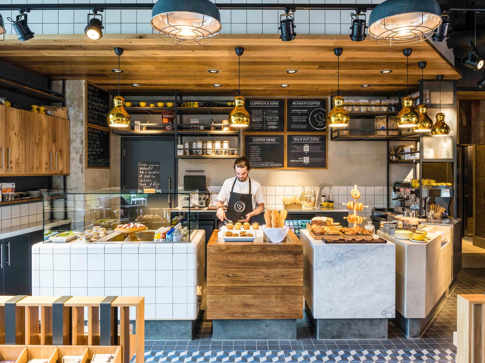 Novotel London Canary Wharf — eat & drink