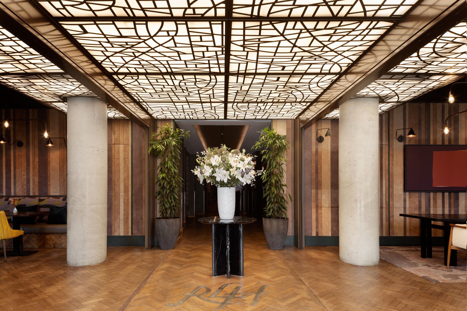 Montcalm Royal London House — vibe