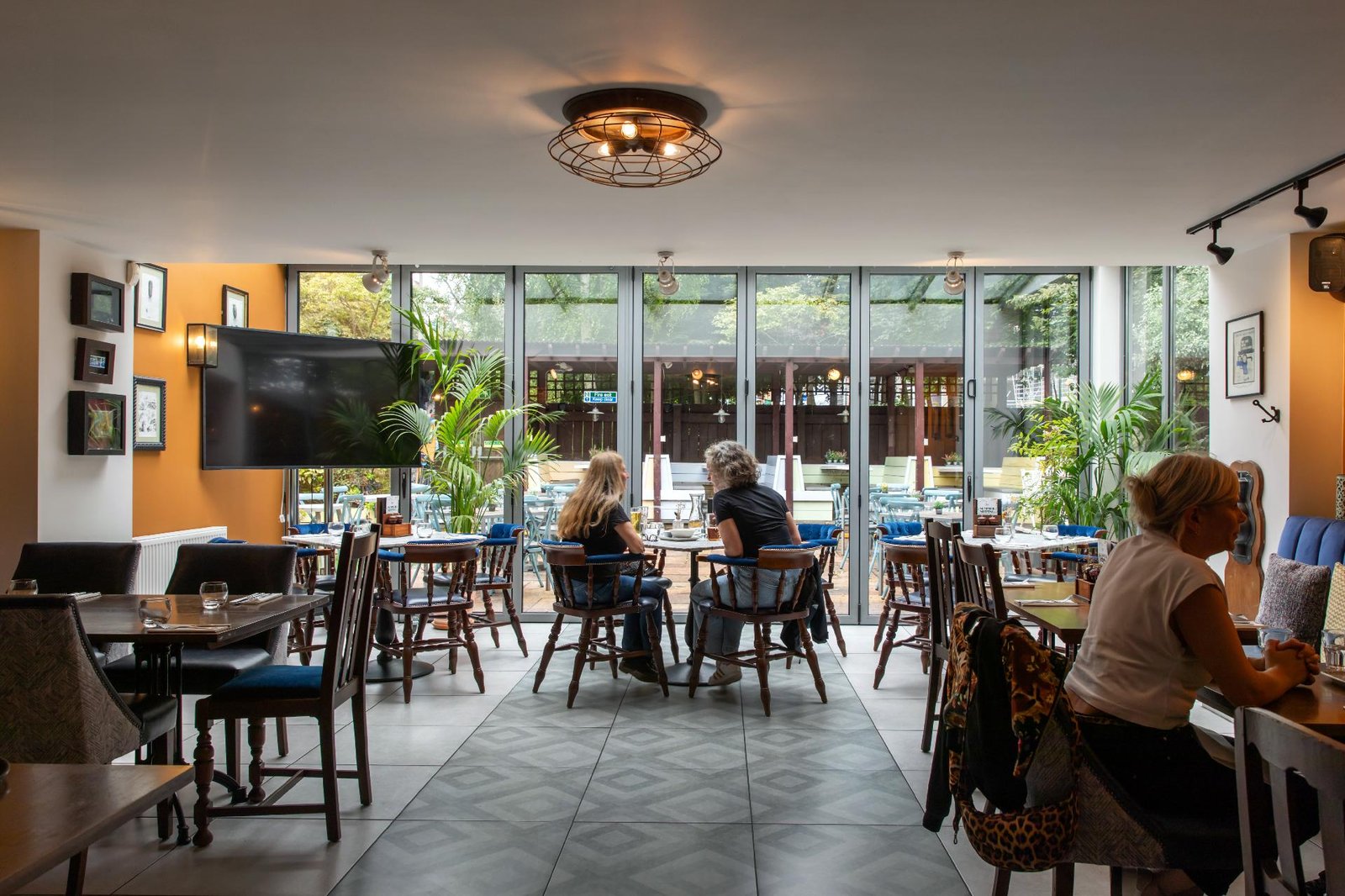 The Pilot, Greenwich — eat & drink