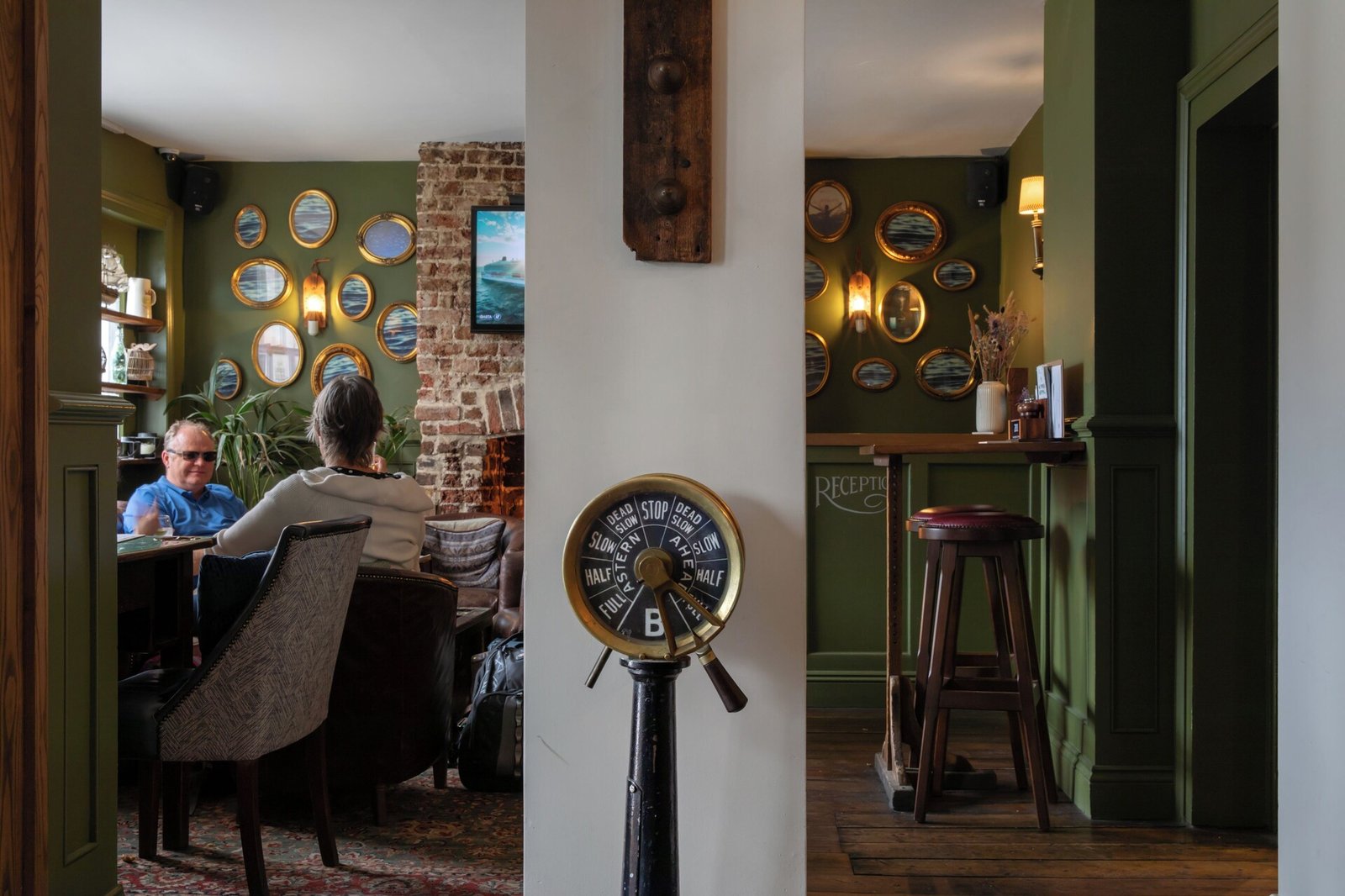 The Pilot, Greenwich — vibe