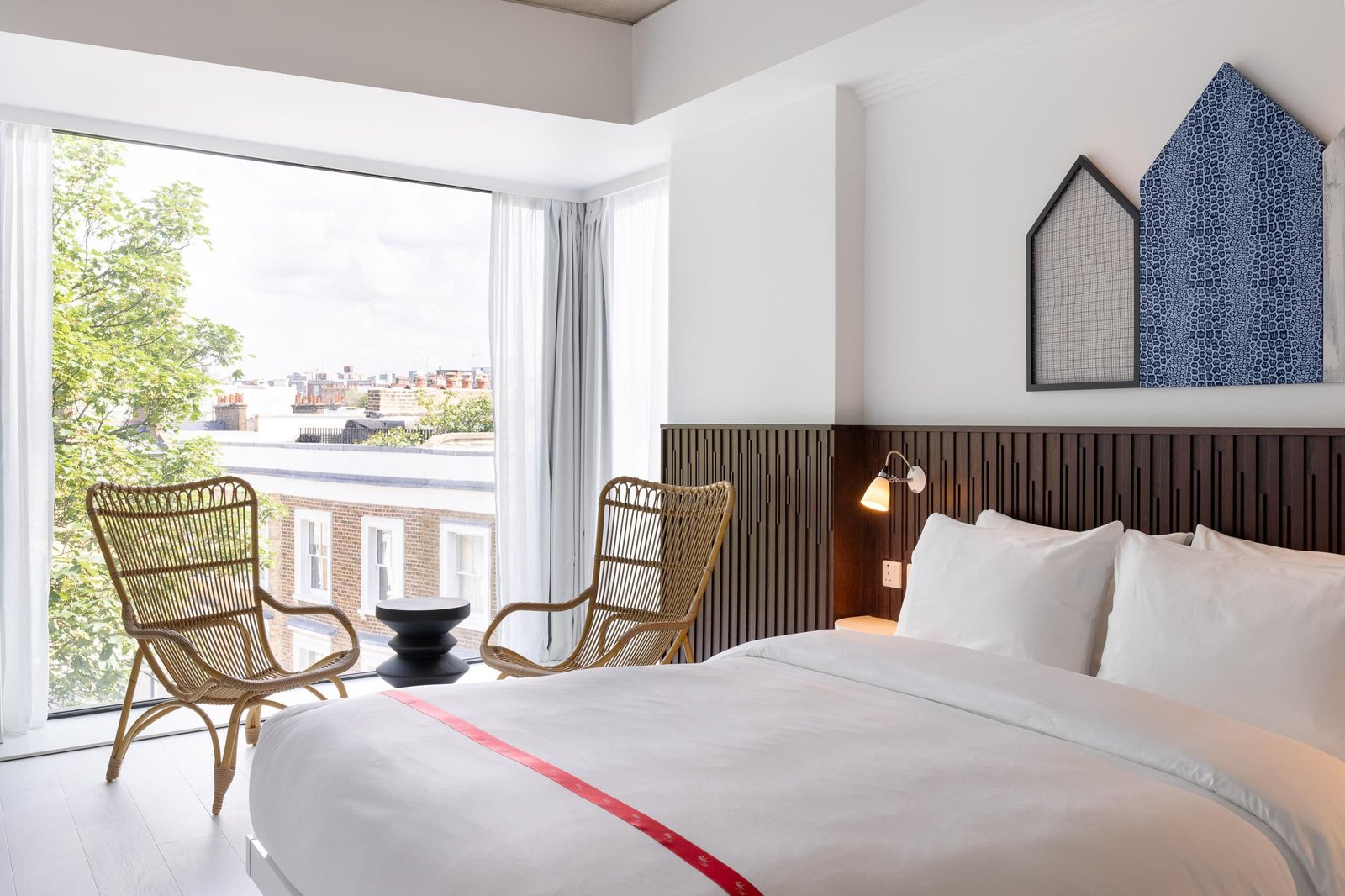 Ruby Zoe Hotel London by IHG — rooms