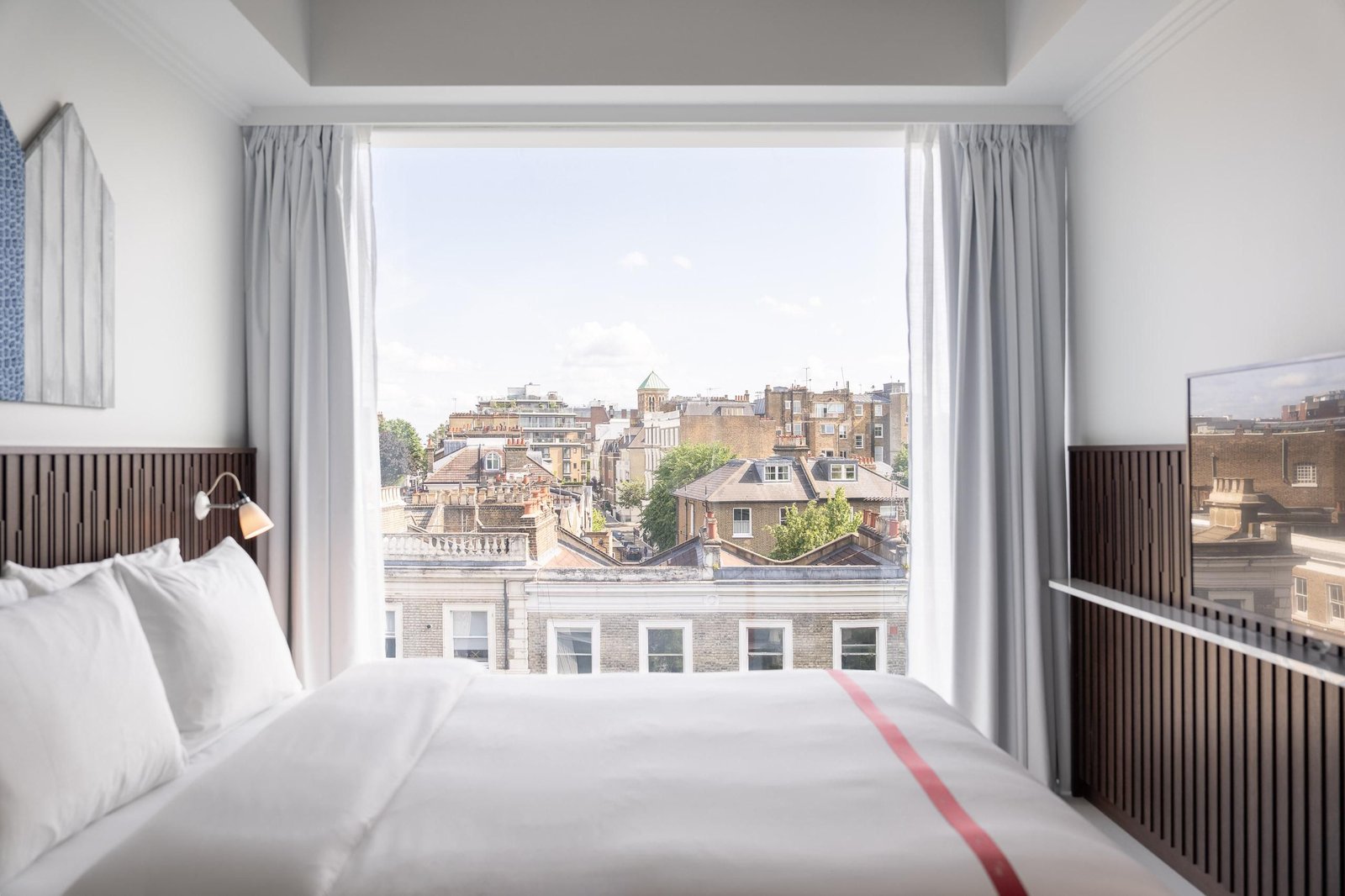 Ruby Zoe Hotel London by IHG — rooms