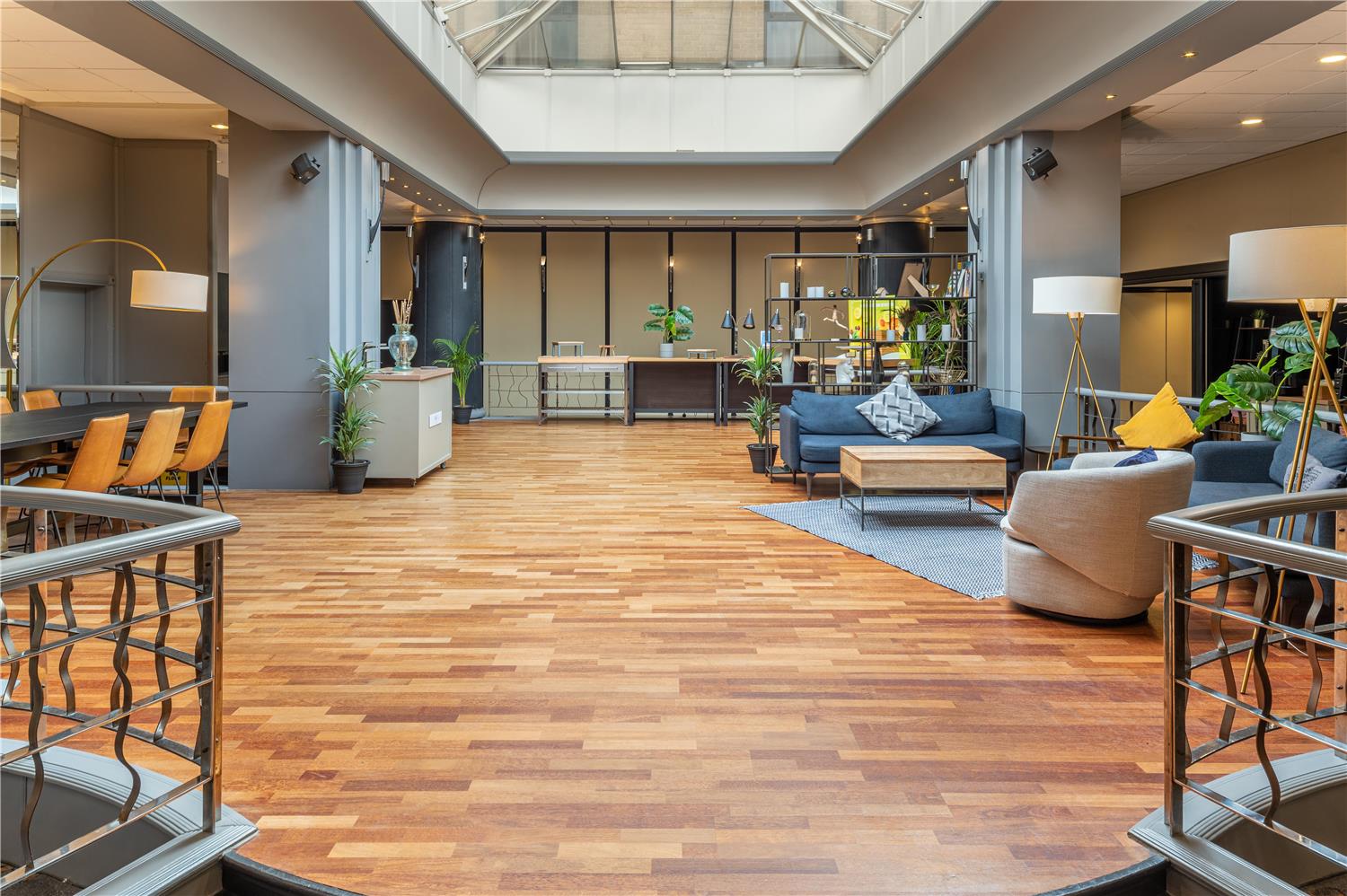 Ruby Zoe Hotel London by IHG — eat & drink