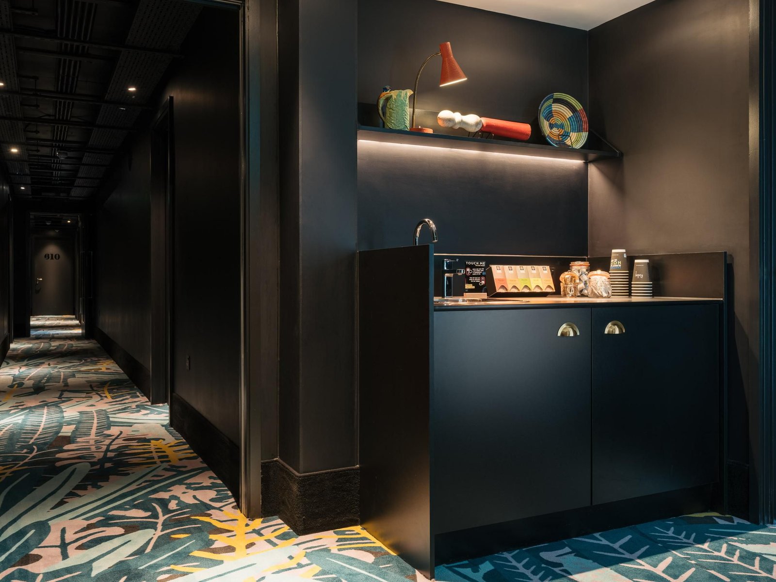 Ruby Zoe Hotel London by IHG — vibe