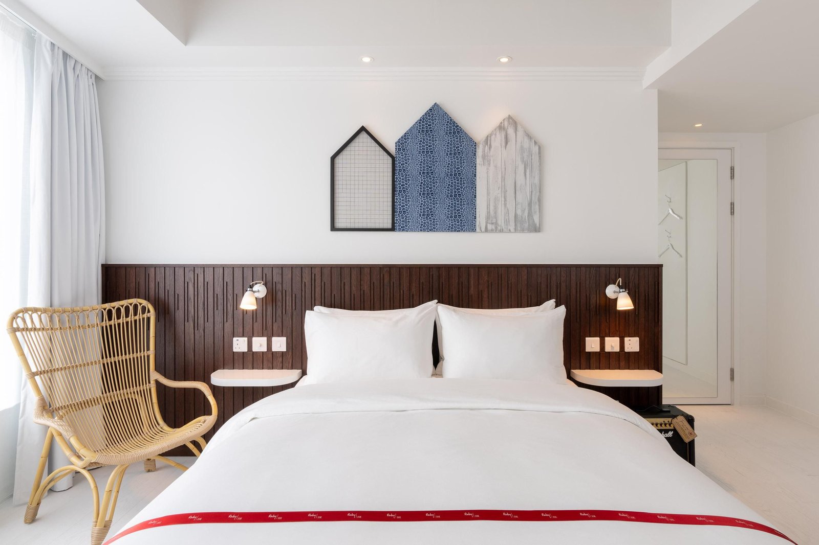 Ruby Zoe Hotel London by IHG — rooms