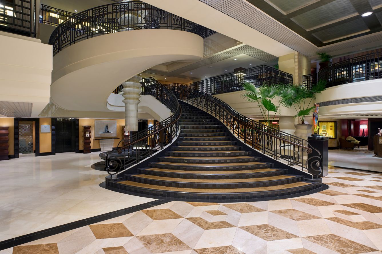Sheraton Hong Kong Hotel & Towers — vibe