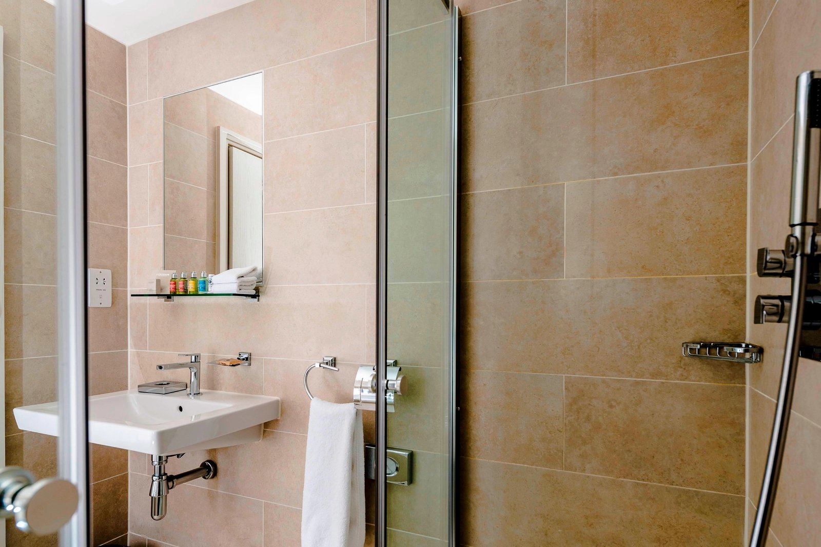 Hotel Xenia, Autograph Collection — rooms