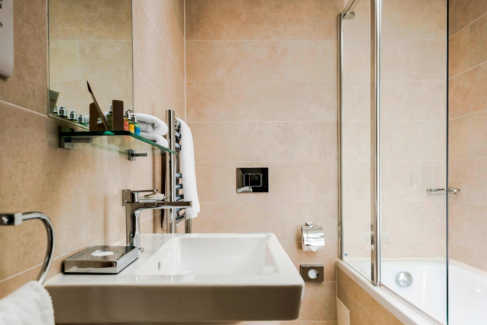 Hotel Xenia, Autograph Collection — rooms