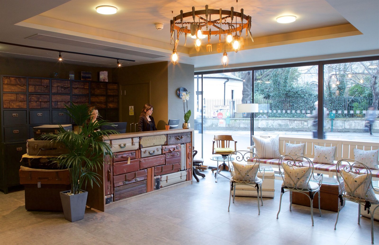 The Bermondsey Square Hotel — vibe