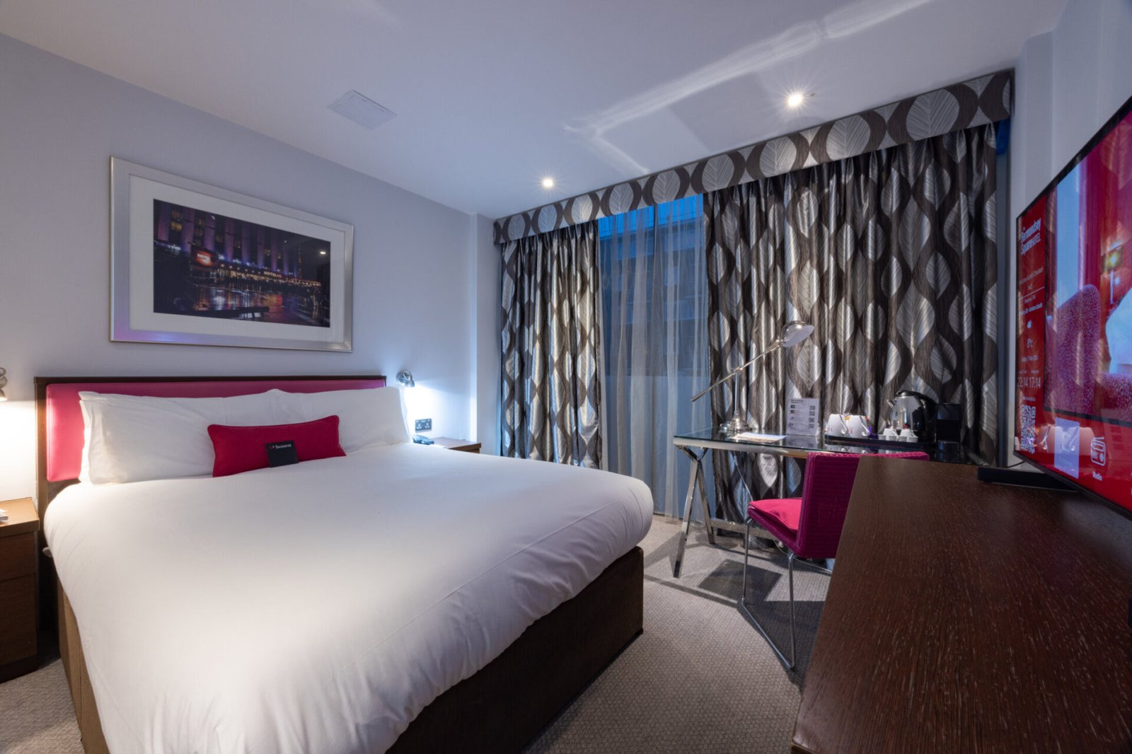 The Bermondsey Square Hotel — rooms