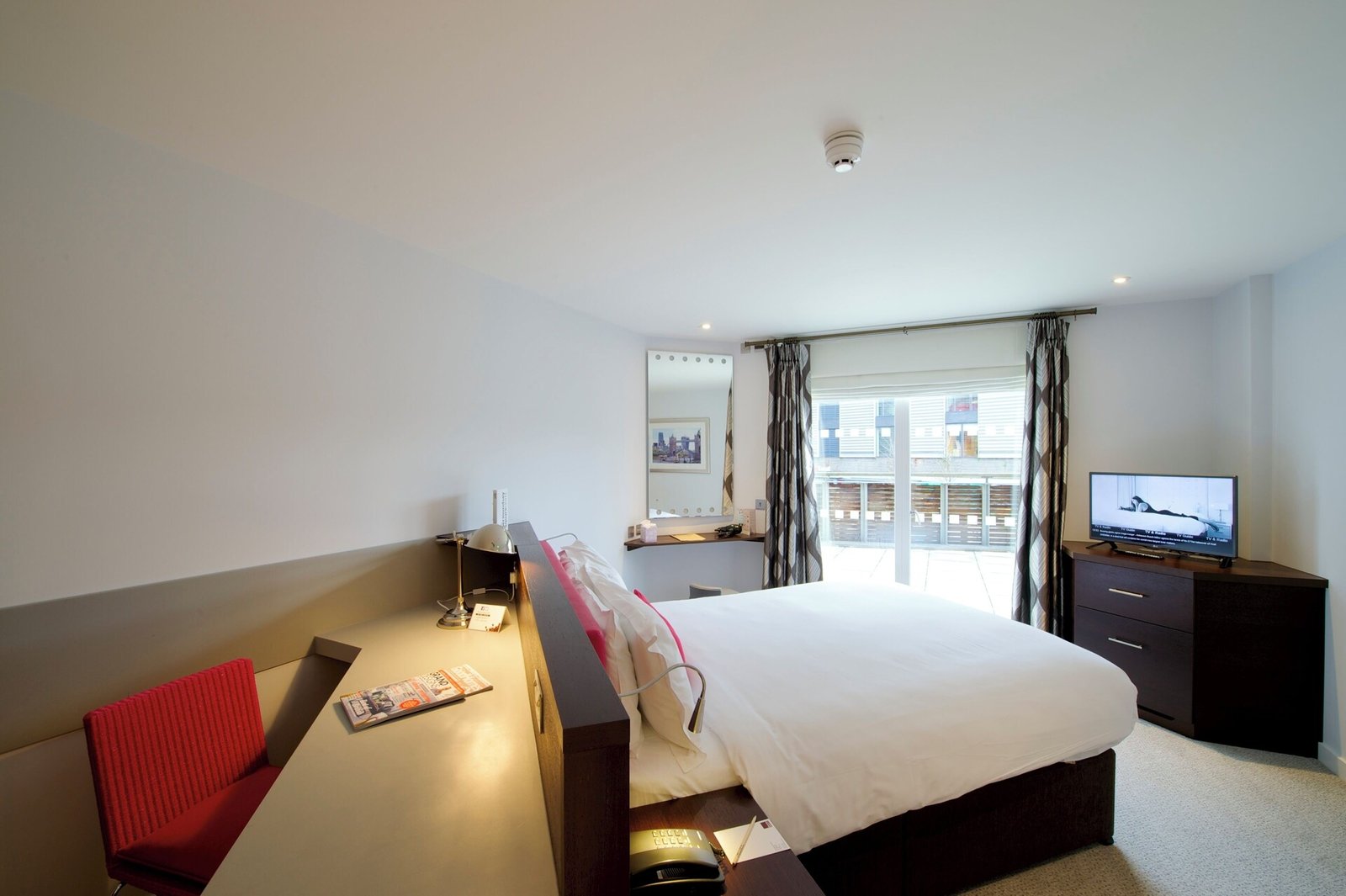 The Bermondsey Square Hotel — rooms