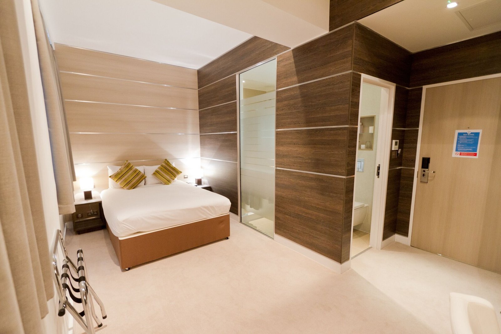 The Wesley Euston — rooms