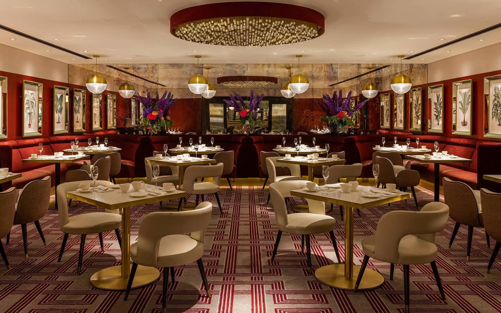 Strand Palace, haxells restaurant & bar