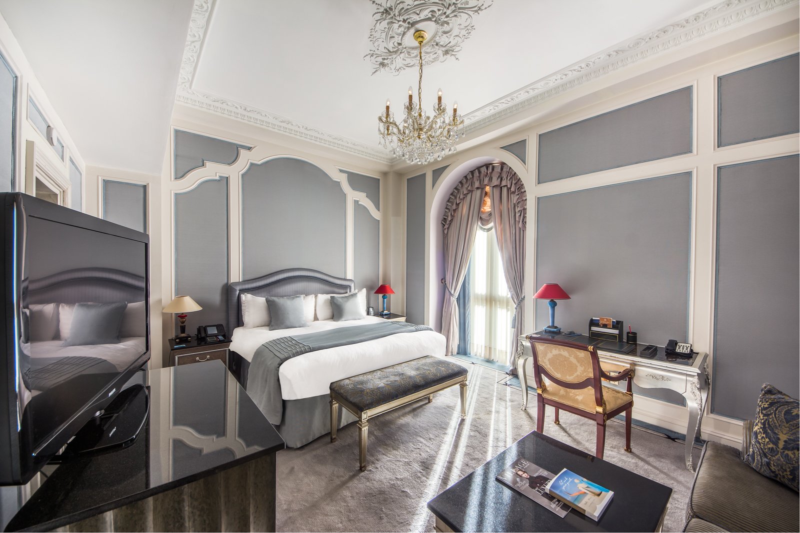 The Bentley Hotel London — rooms