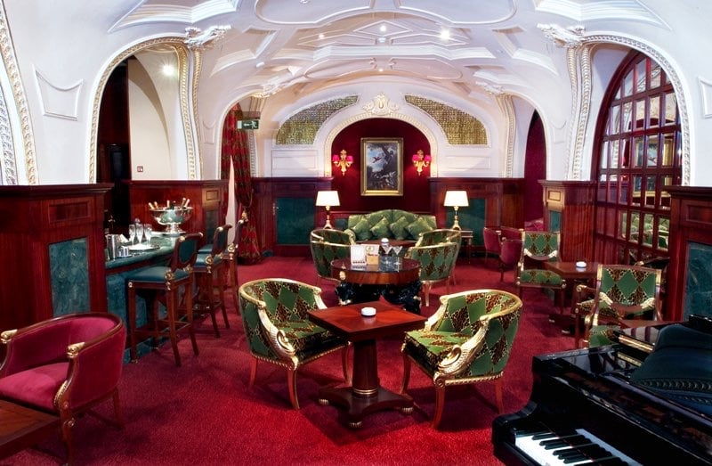The Bentley Hotel London, malachite lounge & cocktail bar