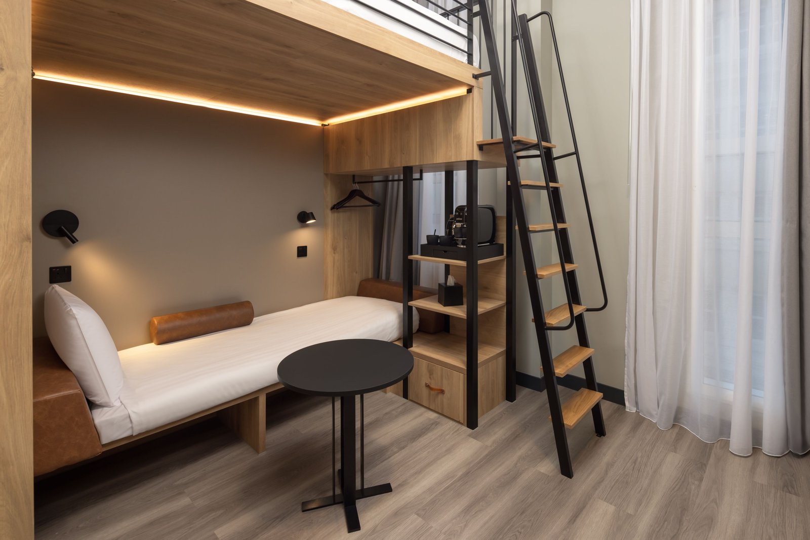 Moxy London Piccadilly Circus — rooms