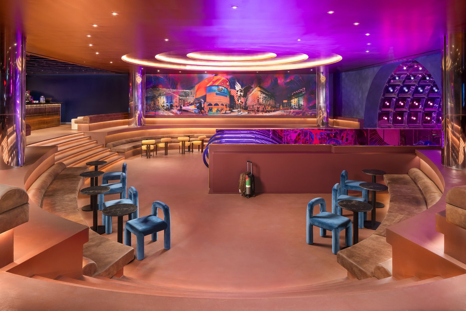 Moxy London Piccadilly Circus — eat & drink