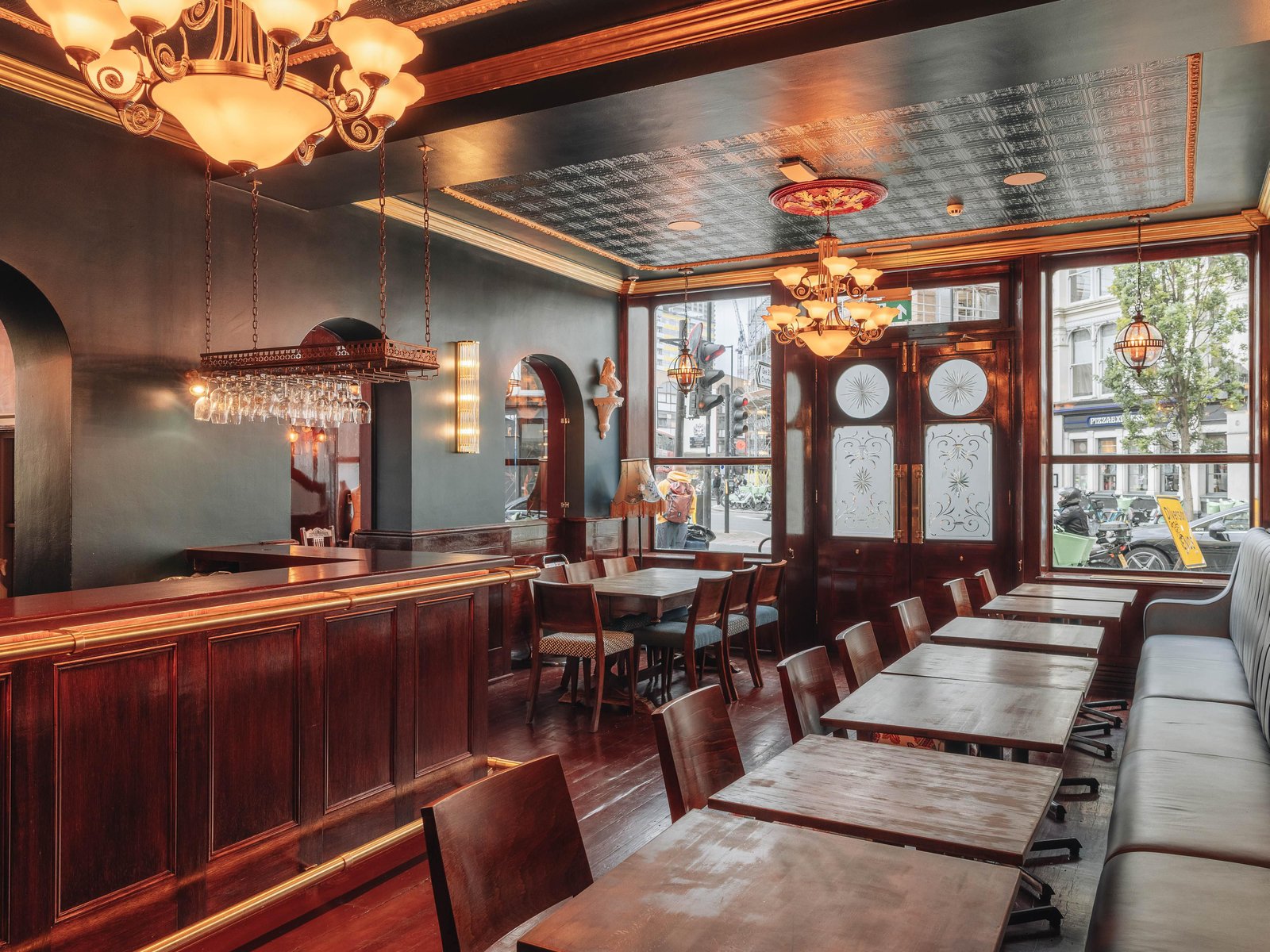 Hotel Indigo London Clerkenwell by IHG — eat & drink