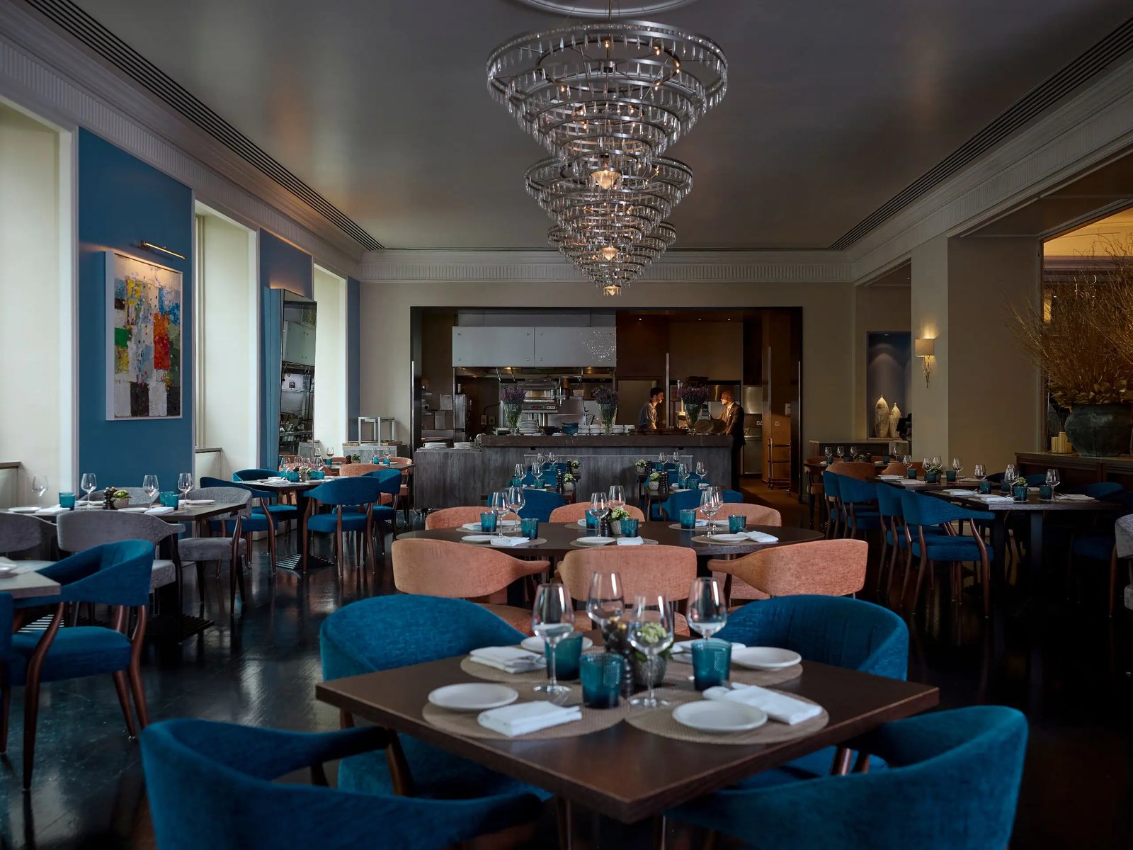 Hyatt Regency London - The Churchill, the montagu kitchen & lounge