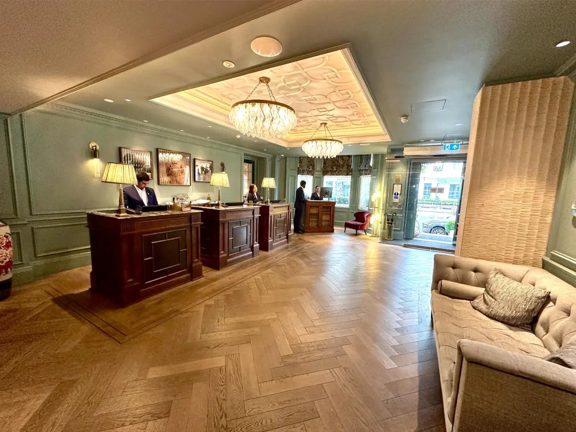 100 Queen's Gate Hotel London Kensington, Curio Collection by Hilton — vibe