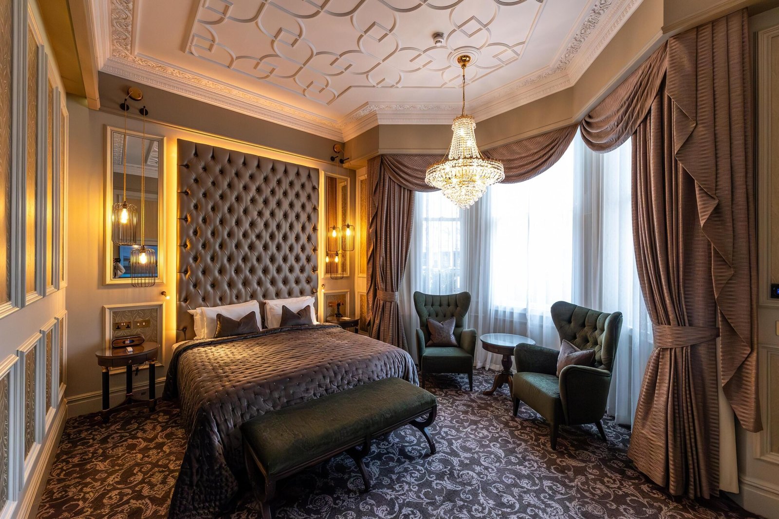 100 Queen's Gate Hotel London Kensington, Curio Collection by Hilton — rooms