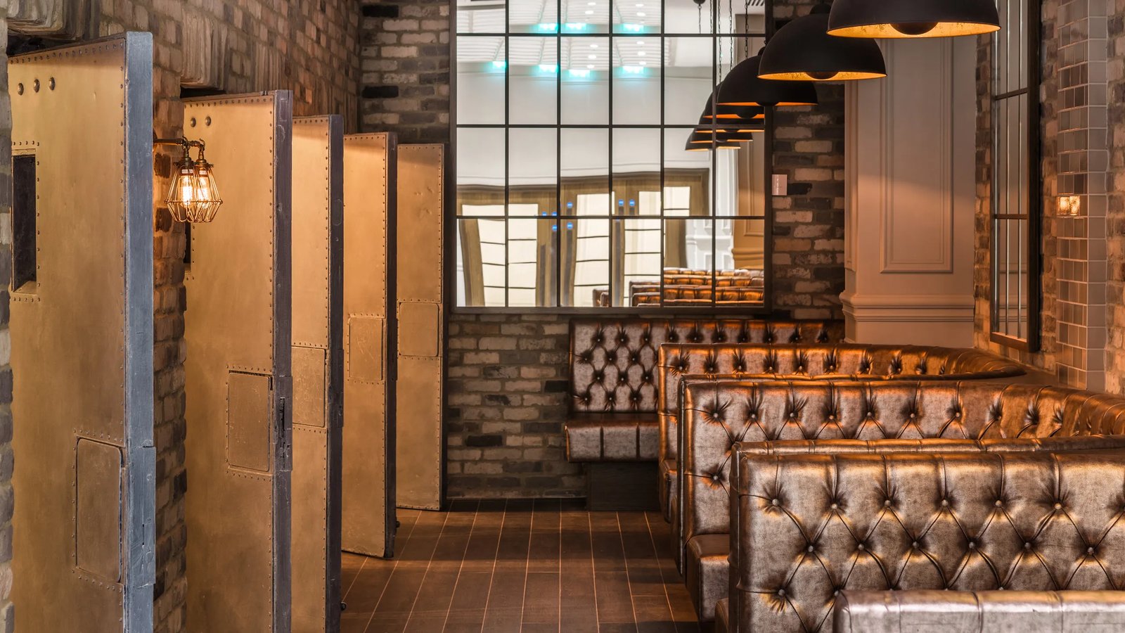 Courthouse Hotel Shoreditch, jailhouse bar