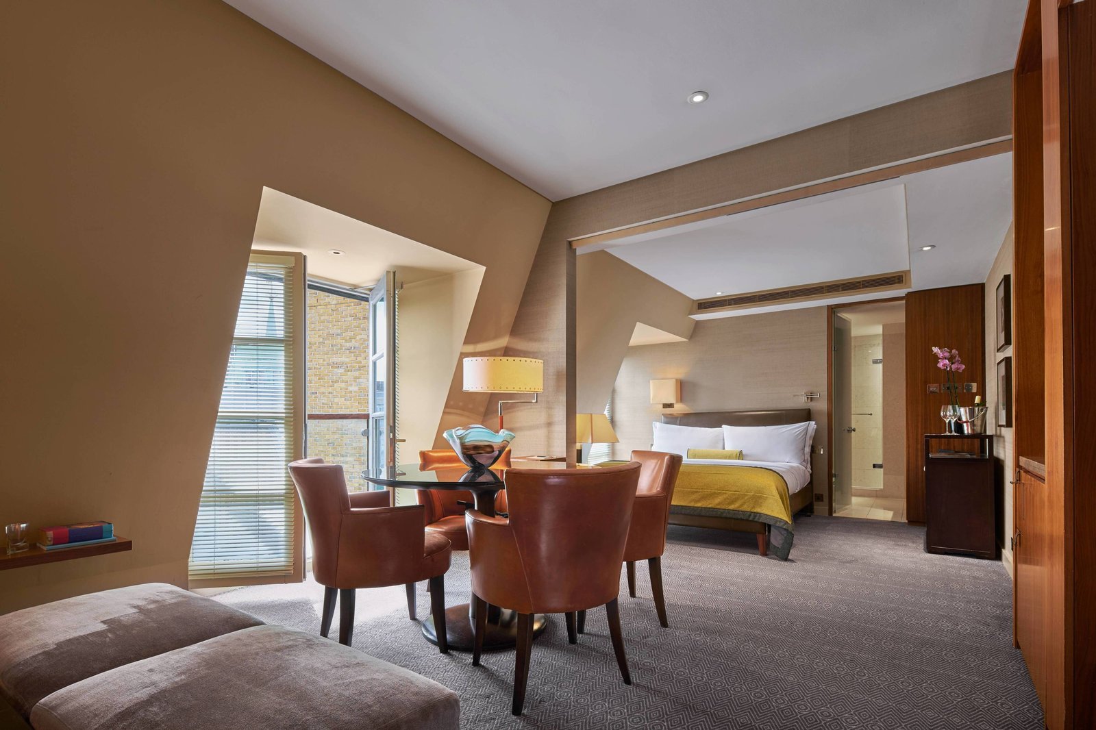 Threadneedles, Autograph Collection — rooms