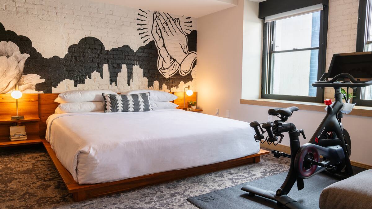 The Wayfarer Downtown LA, Tapestry Collection by Hilton — rooms