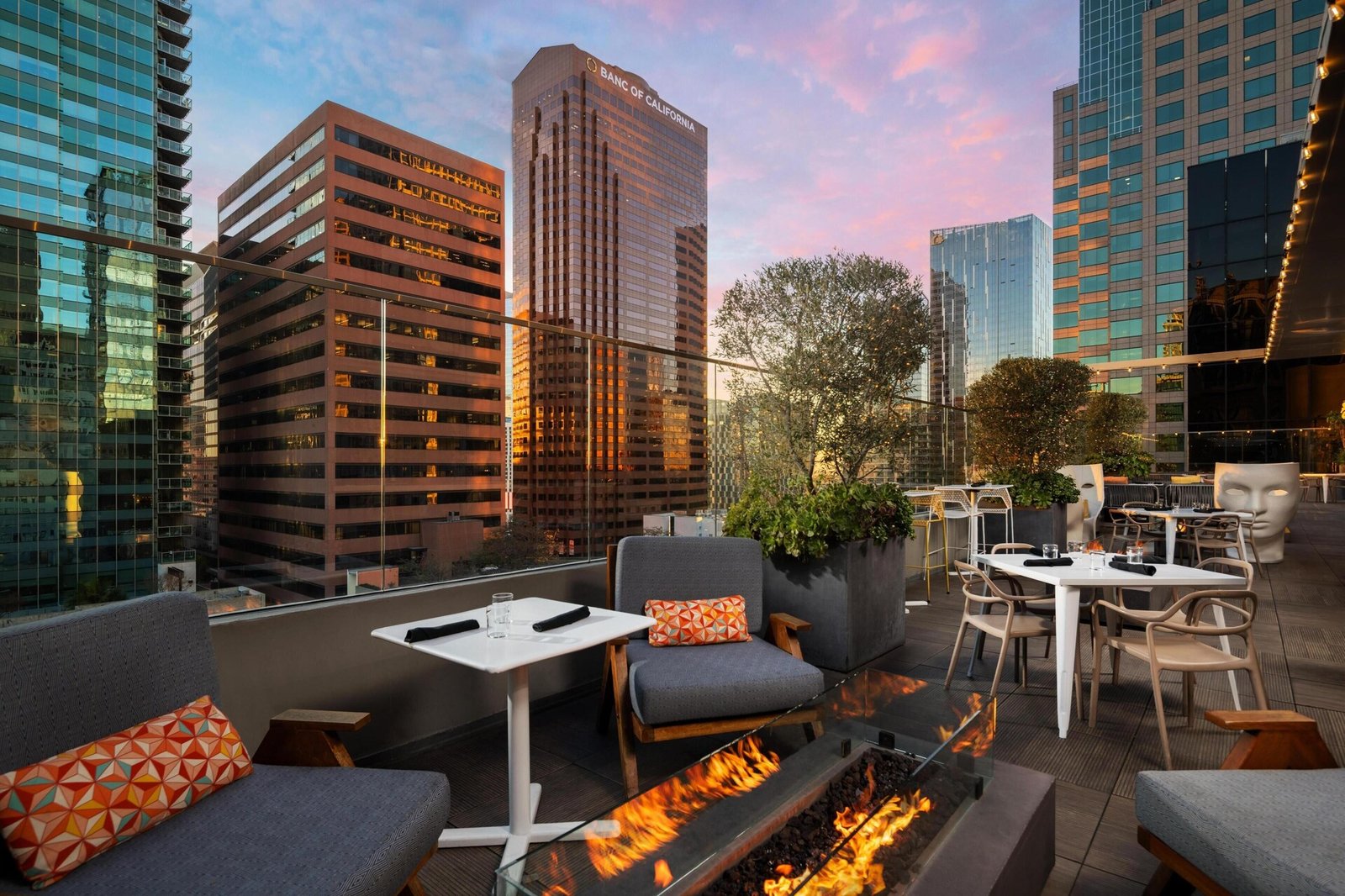 The Wayfarer Downtown LA, Tapestry Collection by Hilton — vibe