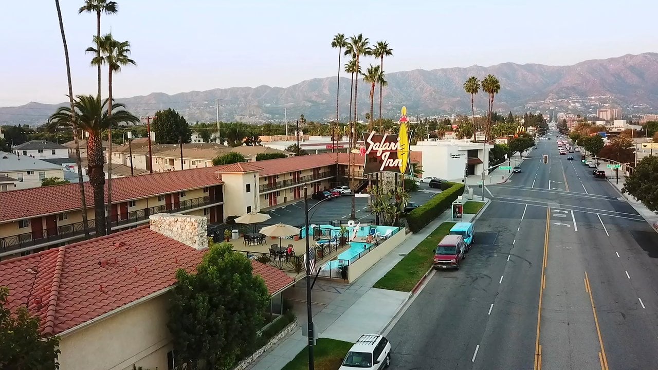 Safari Inn, a Coast Hotel — vibe