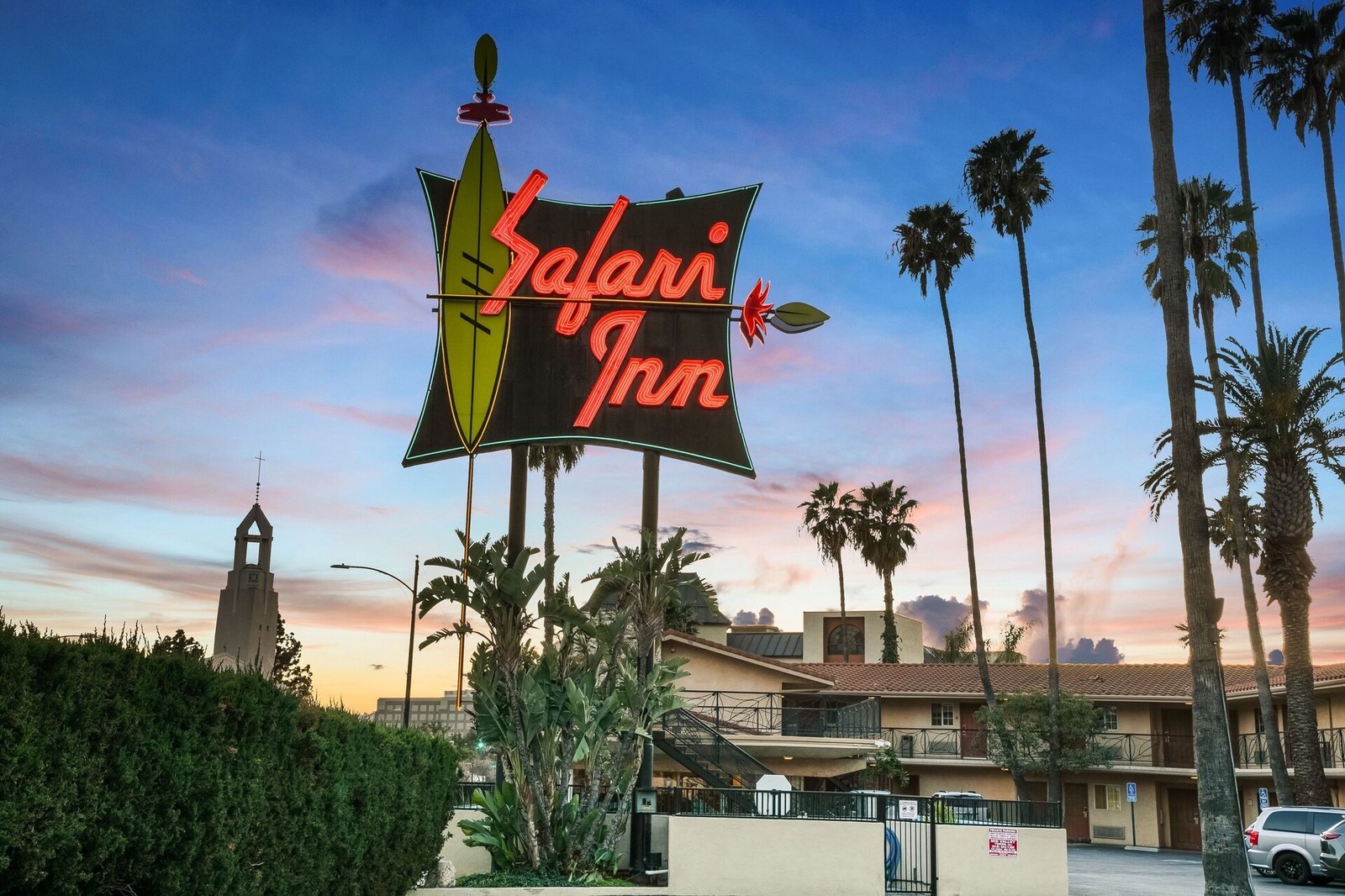 Safari Inn, a Coast Hotel — backstory