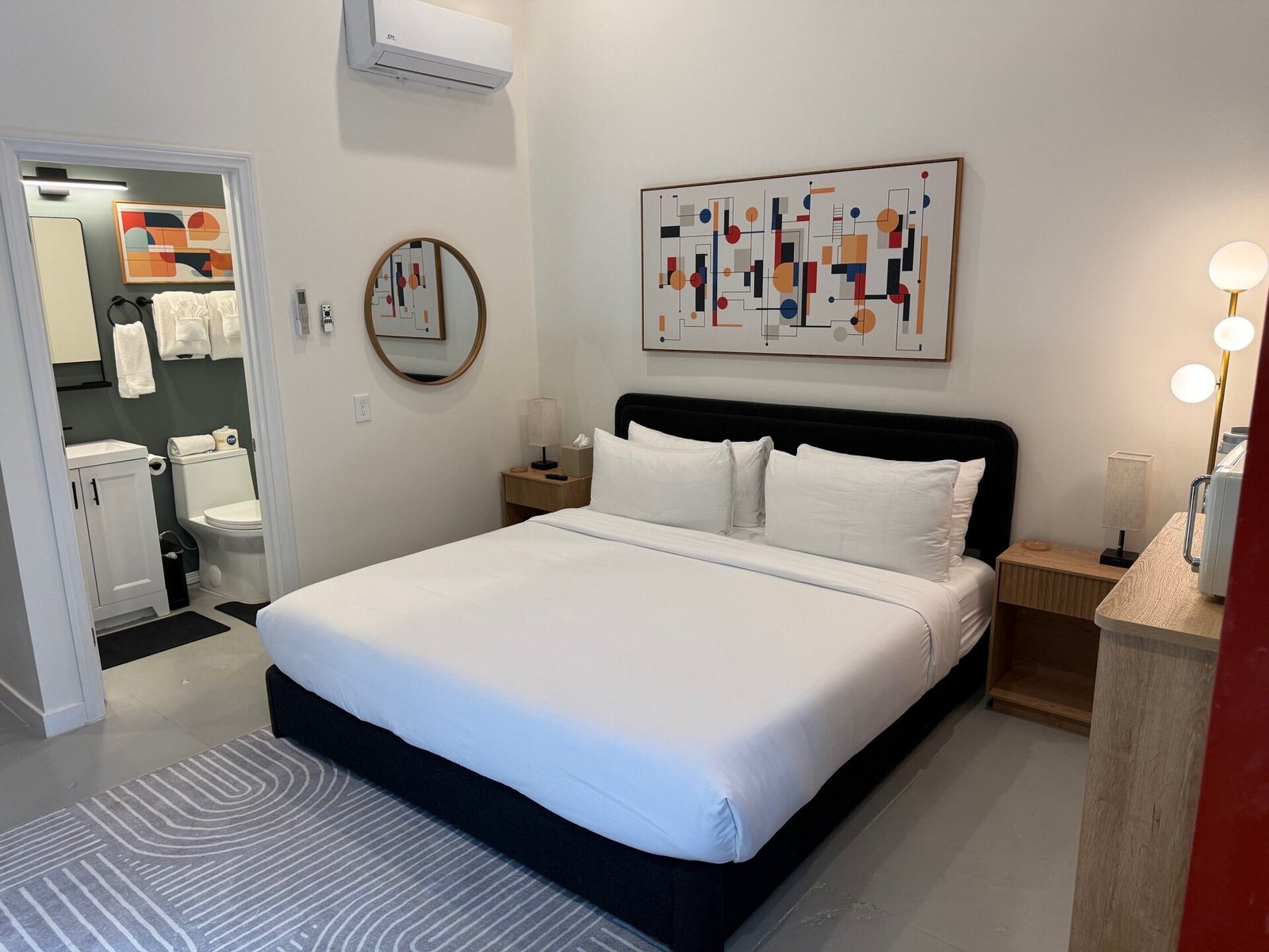 Hotel Royal — rooms
