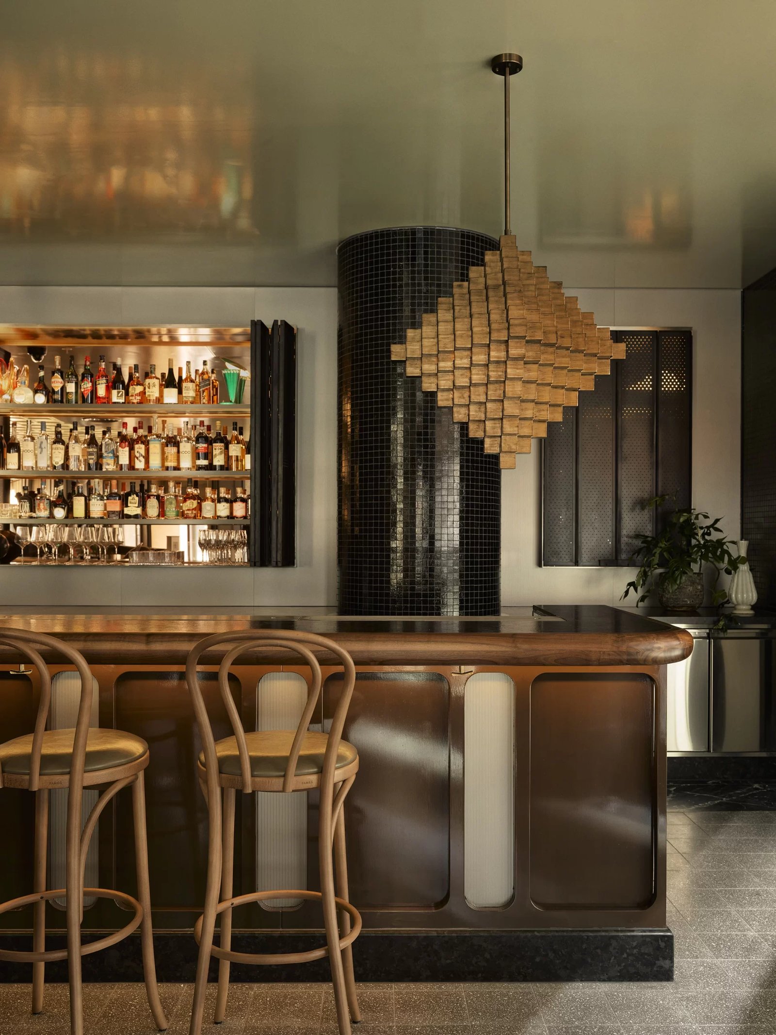 Hannah St Hotel — eat & drink